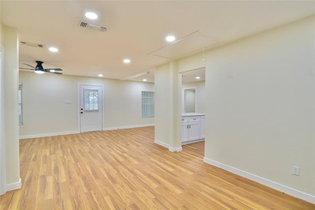 Building Photo - 2605 1st St