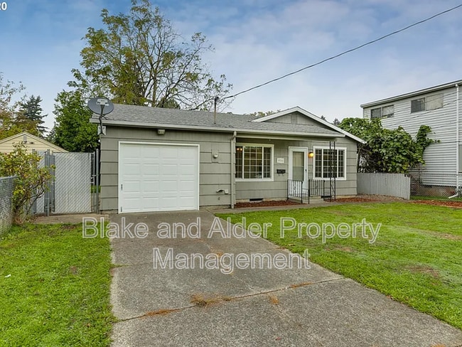 Building Photo - 9733 SE Ramona St