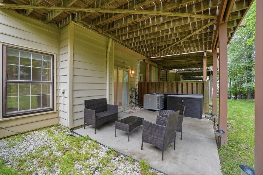 Building Photo - 12327 Sour Cherry Way