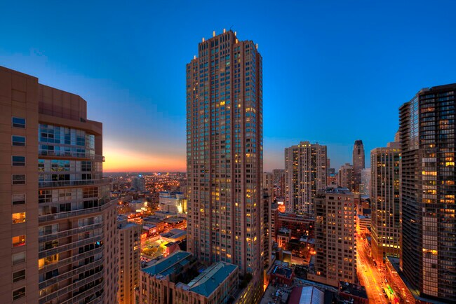 Building Photo - 530 N State St