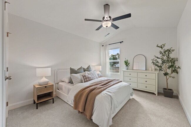 Building Photo - 301 Gander Ct