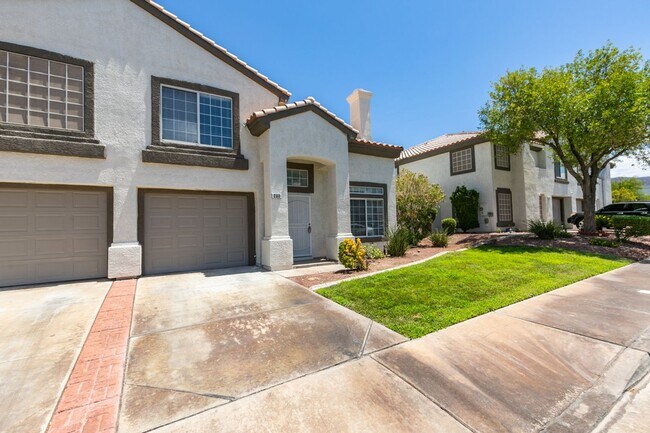 Building Photo - Modern 2 Bed, 2.5 Bath Henderson Townhome