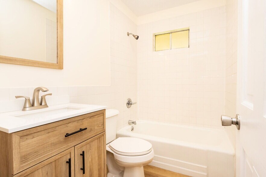 Building Photo - 4718 Arrowhead Trail