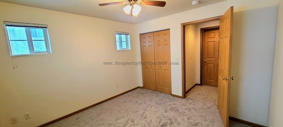 Building Photo - 101 N Shore Dr