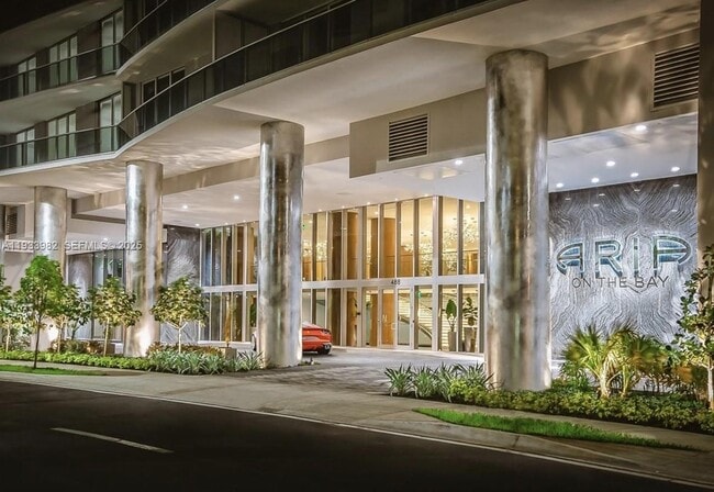 Building Photo - 488 NE 18th St