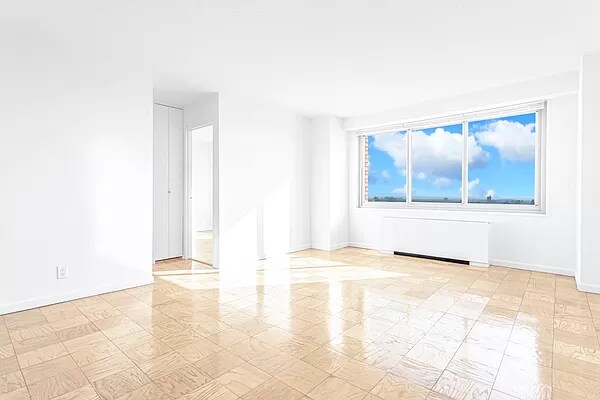Building Photo - 2600 Netherland Ave