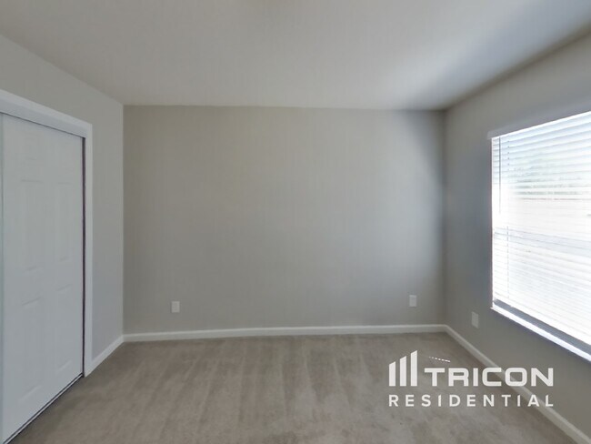 Building Photo - 1009 Nodding Shade Dr