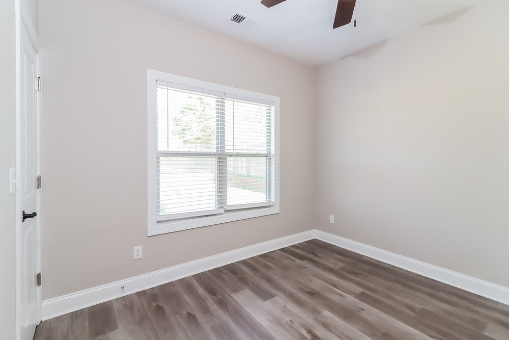 Building Photo - 480 Saddlechase Dr