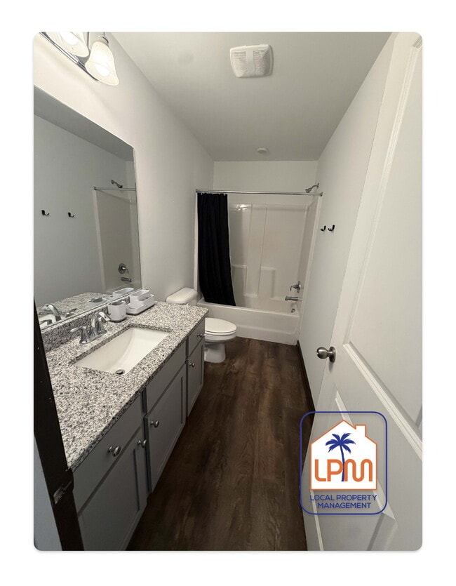 Building Photo - 3-Bedroom, 2 Full Baths in Ridgeland – 1,679 Sq. Ft. of Cozy Living!