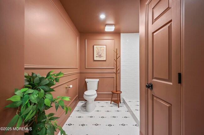 Building Photo - 400 S 1st Ave