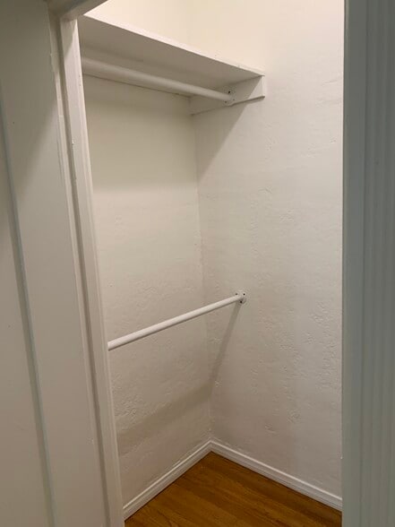 Building Photo - 802 N Sweetzer Ave