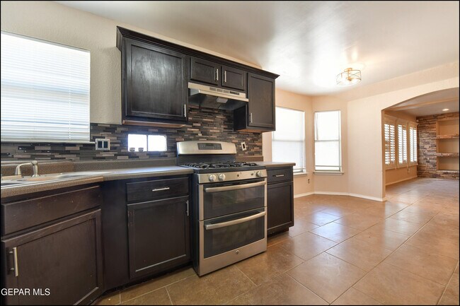 Building Photo - 10397 Carter Scott Pl