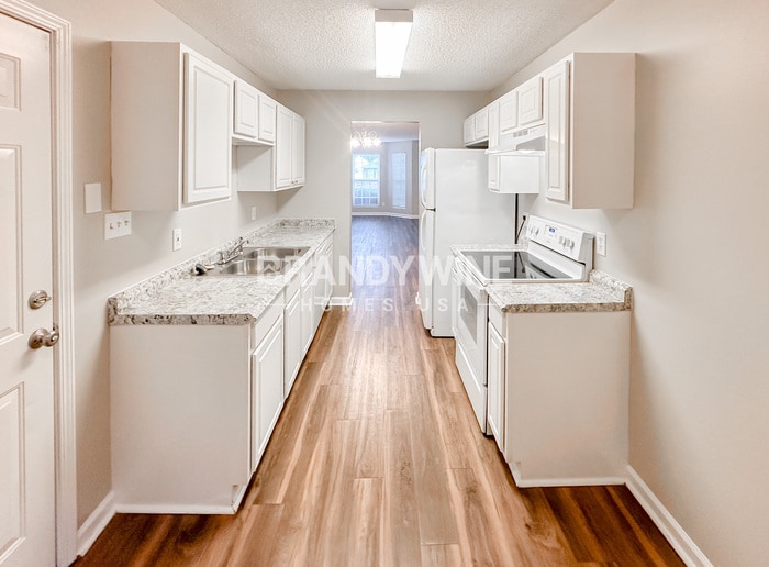 Building Photo - 7250 Oakley Ct