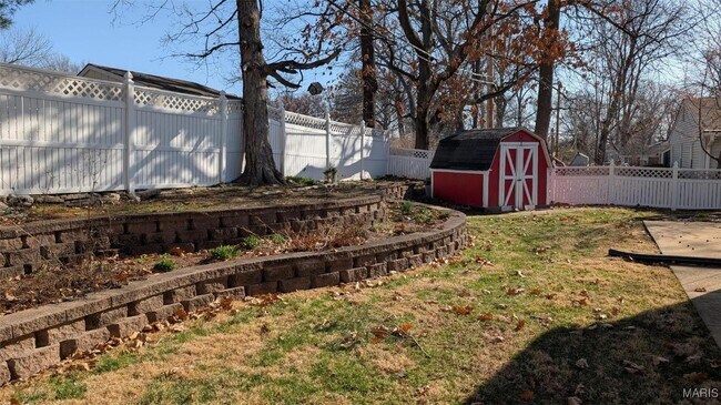 Building Photo - 437 Ashwood Ln