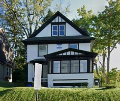 Building Photo - 300 Lexington Ave