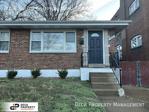 Building Photo - 3238 S Compton Ave