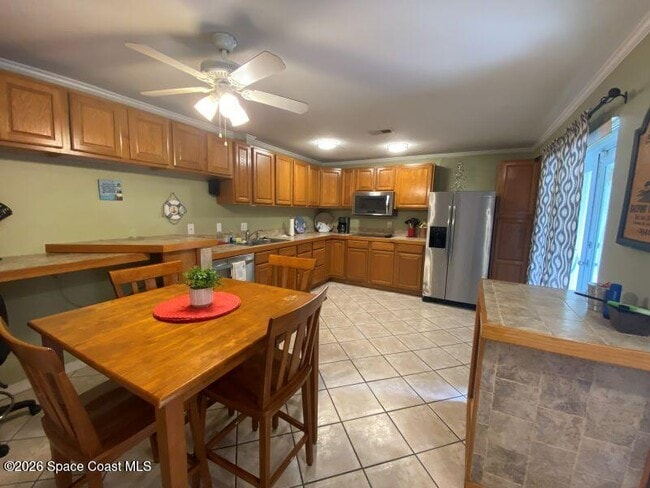 Building Photo - 8759 Live Oak Ct