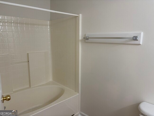 Building Photo - 4601 Logan Way