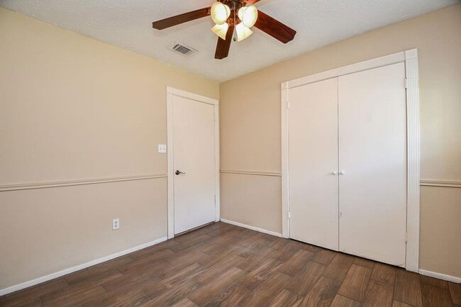 Building Photo - 14230 Cellini Dr