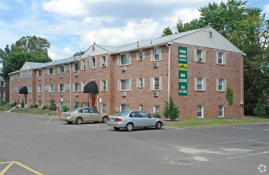 Building Photo - Spring Garden Apartments