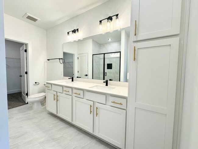 Building Photo - Beautiful NEW 2-Bed, 2- Bath Apartment in Rock Hill!