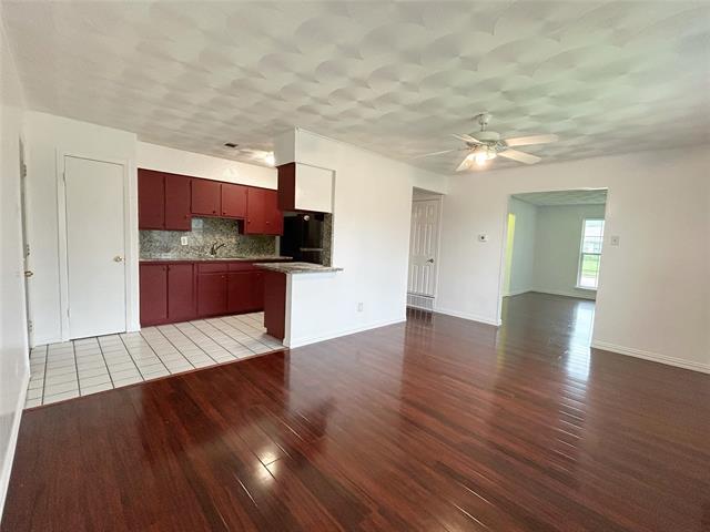 Building Photo - 4202 Windsor Dr
