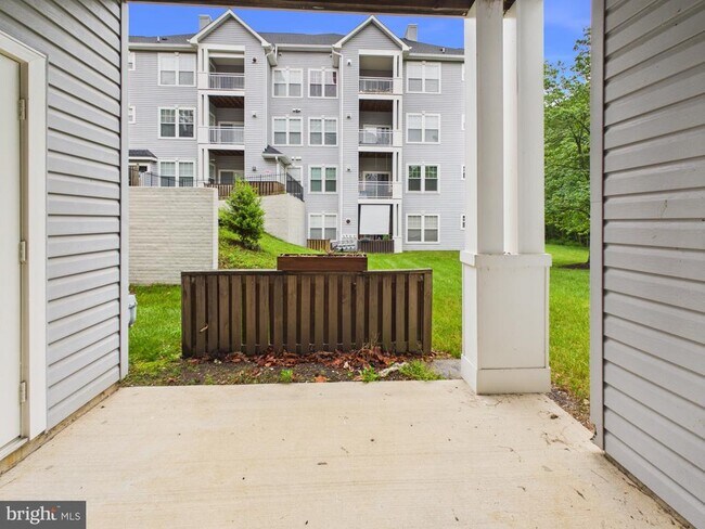 Building Photo - 3527 Piney Woods Pl