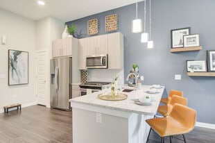 Building Photo - The Edison Sugarloaf Apartments