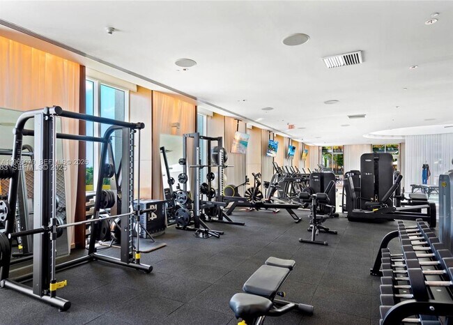 Building Photo - 450 Alton Rd