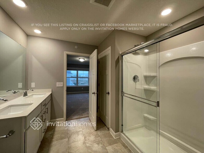 Building Photo - 14310 Arctic Cir