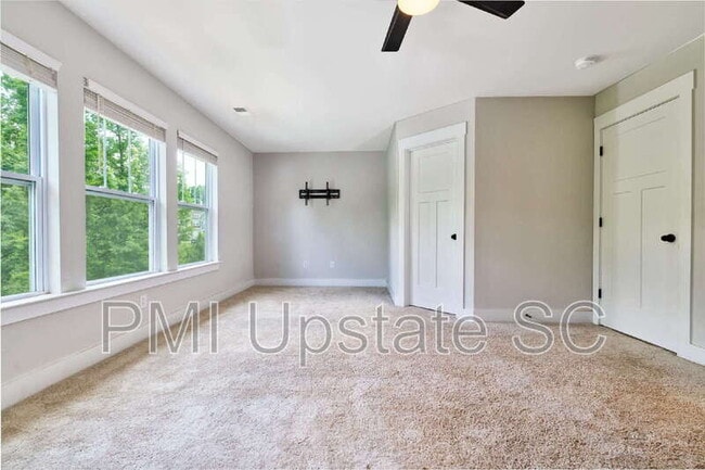 Building Photo - 1069 Millison Pl