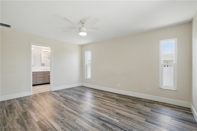 Building Photo - 1311 SW 44th St
