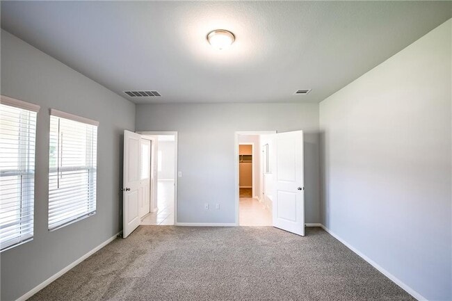 Building Photo - 509 Pulitzer Dr