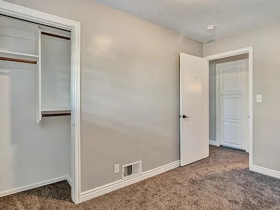 Building Photo - 436 E 6815 S
