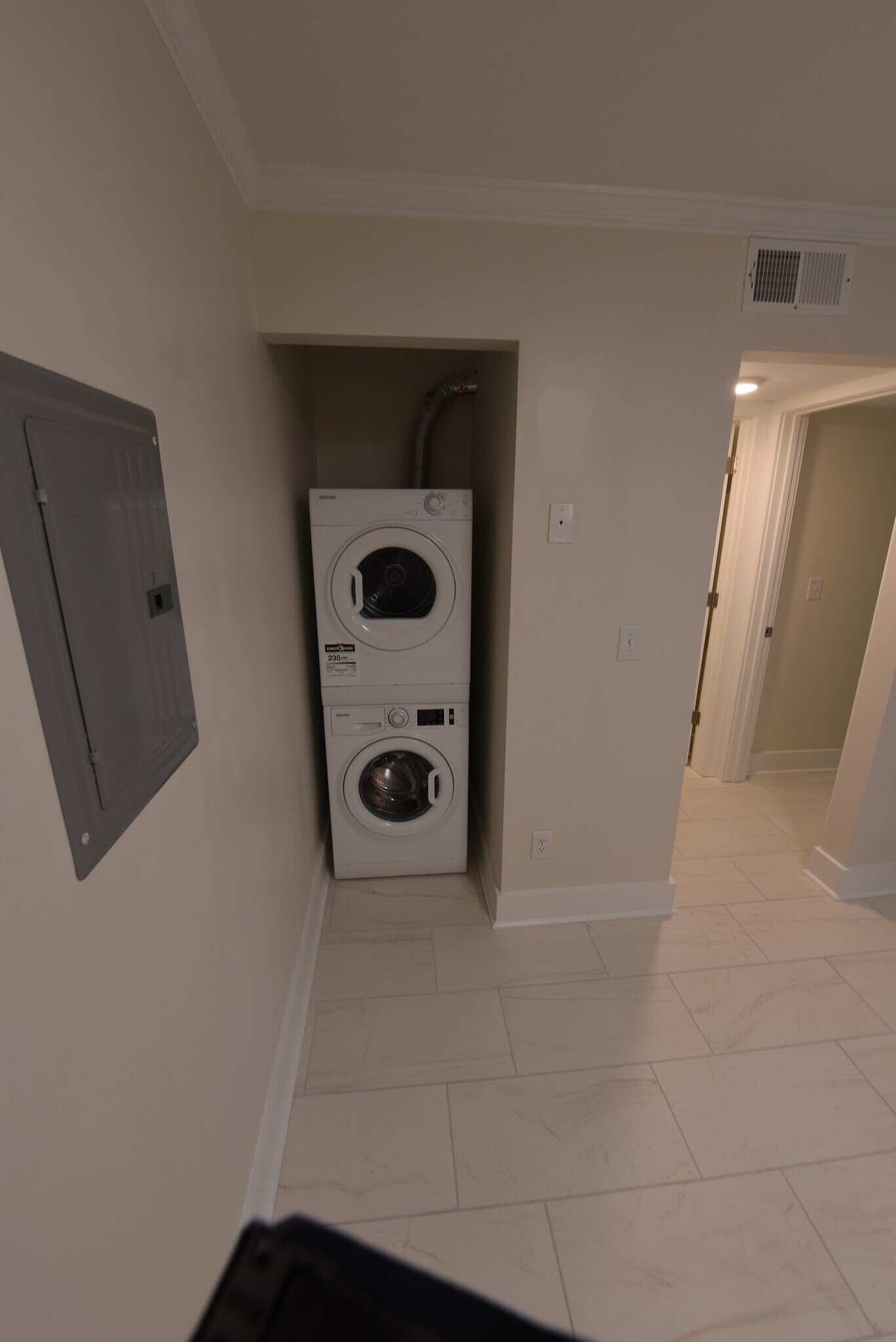 Building Photo - 57 Hanover Cir