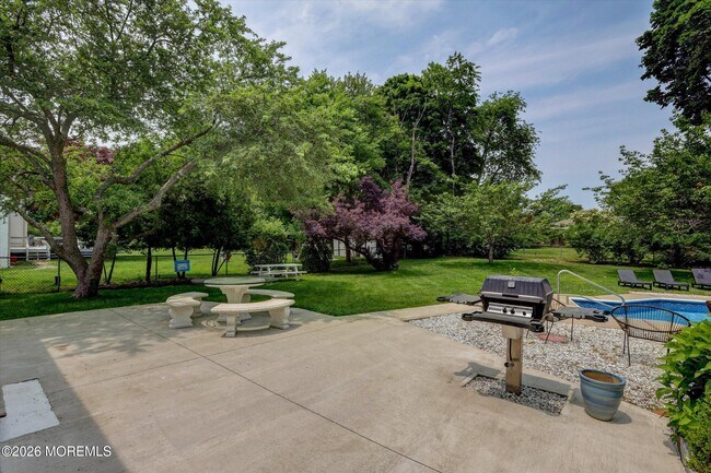 Building Photo - 125 Beechwood Ave