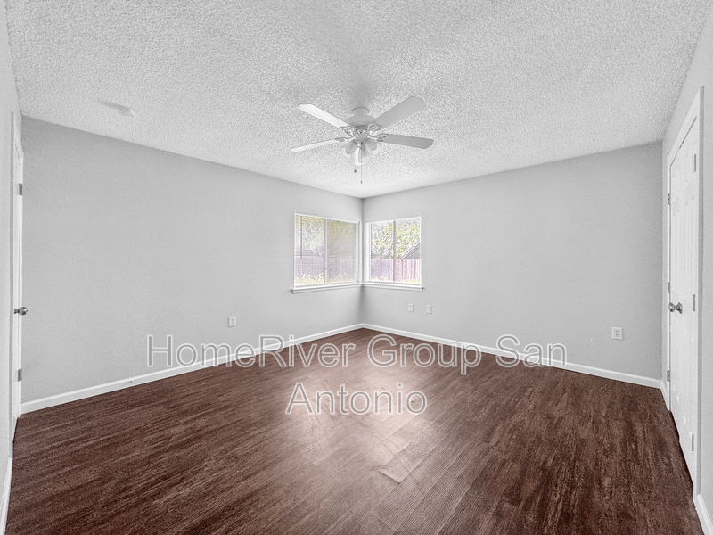 Building Photo - 9510 Bowen Dr