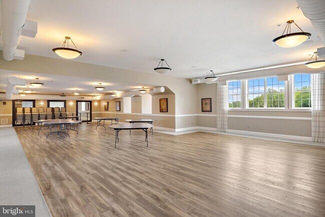 Building Photo - 4236 Winding Waters Terrace