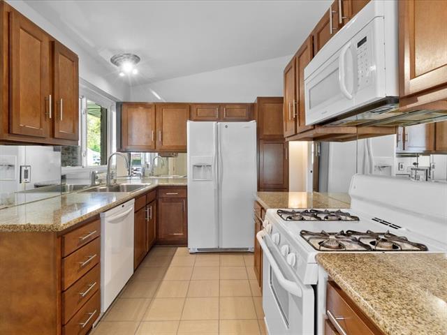 Building Photo - 717 Wiegand Dr