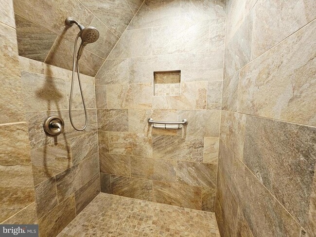 Building Photo - 5641 Scottish Highlands Cir