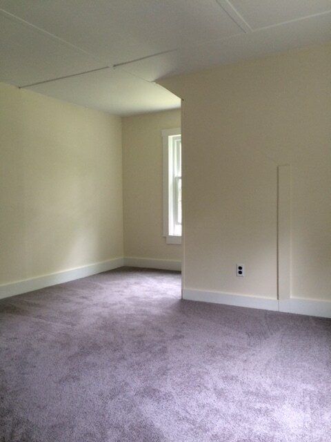 Building Photo - 16 Etna Rd