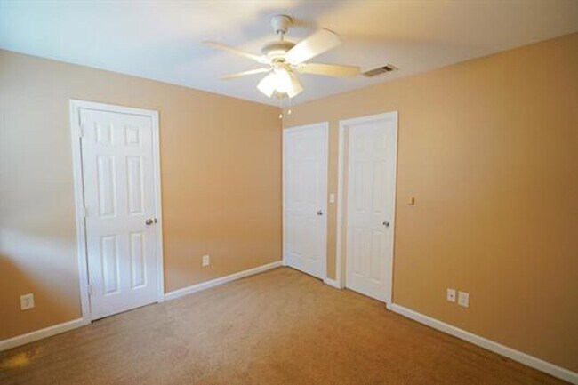 Building Photo - 3 Bed / 3 Bath in The Timbers w/ Ammenities!