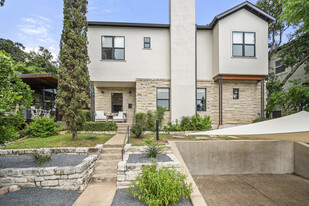 Building Photo - 1112 Gillespie Pl
