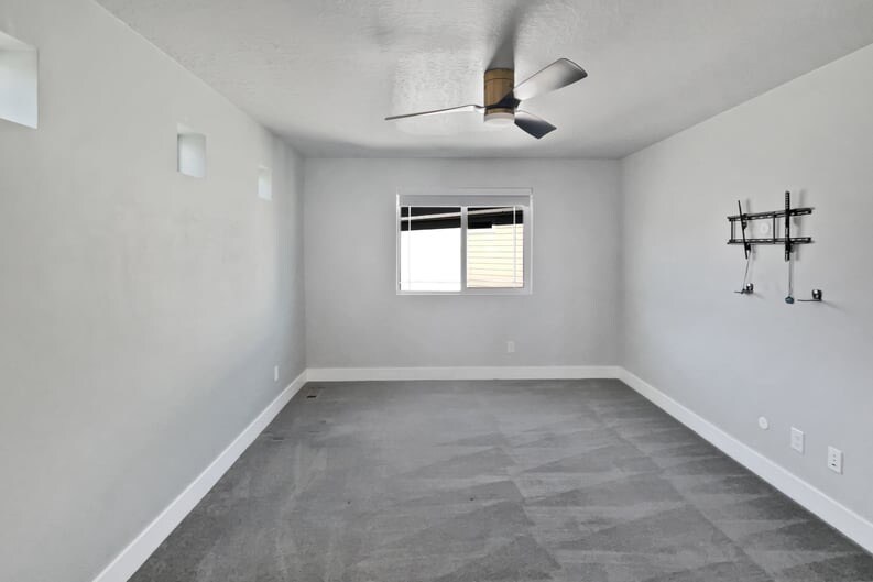 Building Photo - 2433 N 3130 W