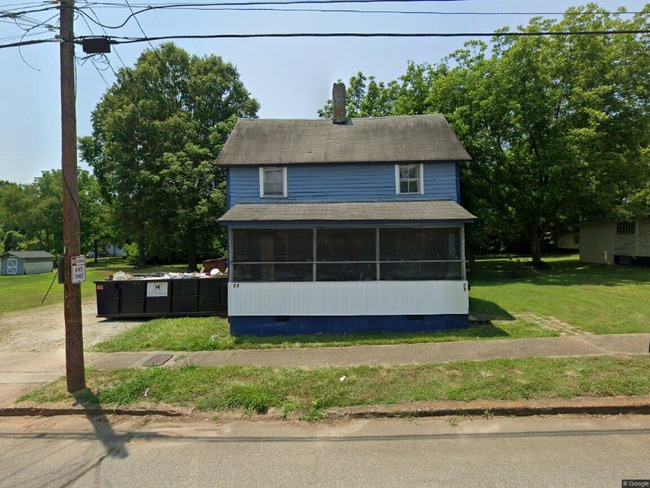 Building Photo - 72 Hill St