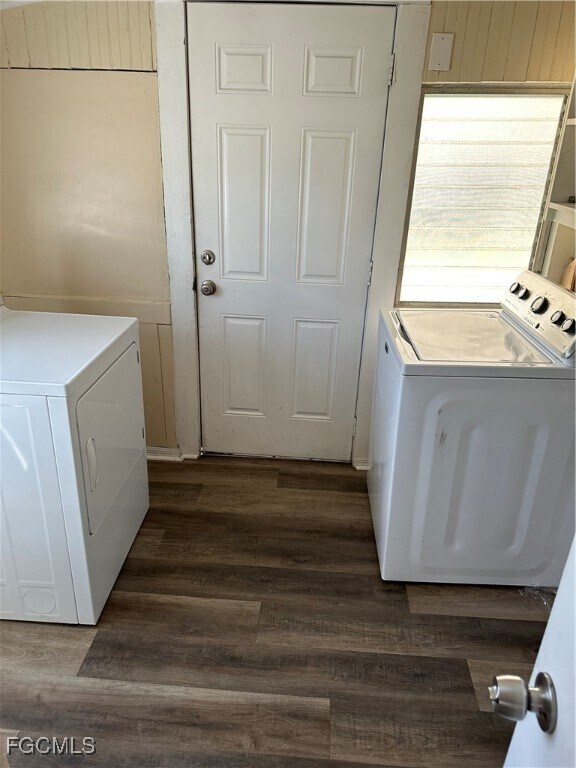 Building Photo - 2072 Maple Ave