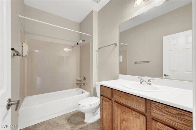 Building Photo - 2164 Hanston Ct