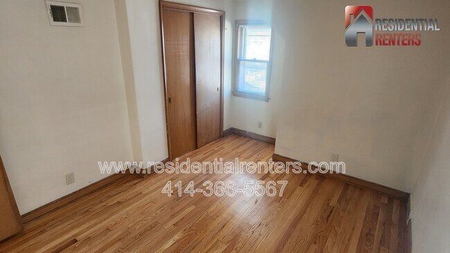 Building Photo - 5435A N 40th St