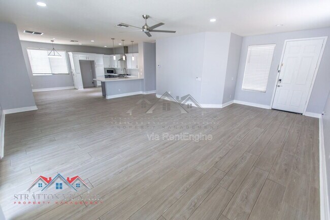 Building Photo - 3068 E Ravenswood Dr