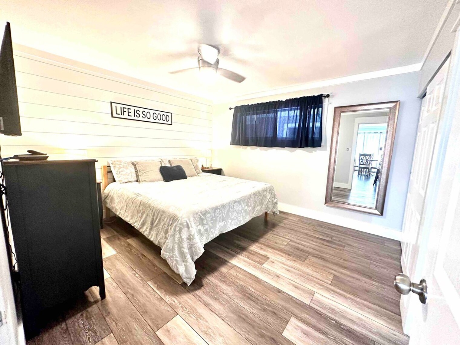 Building Photo - 4000 Gulf Terrace Dr